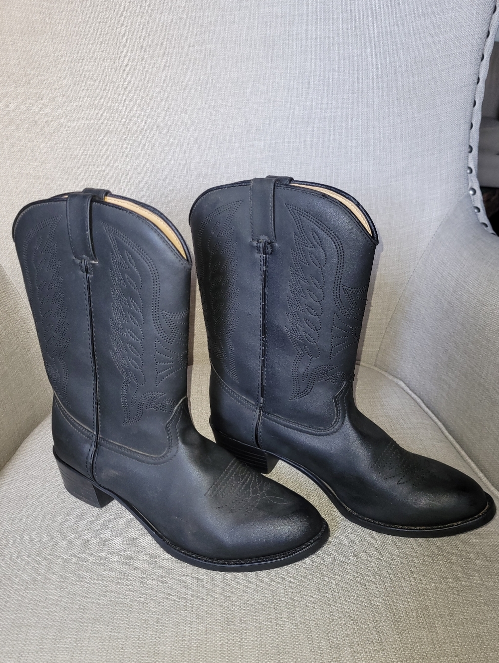 Durango Black Western Stitch-Detail Heeled Boots